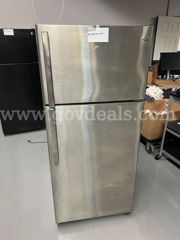 GE Refrigerator