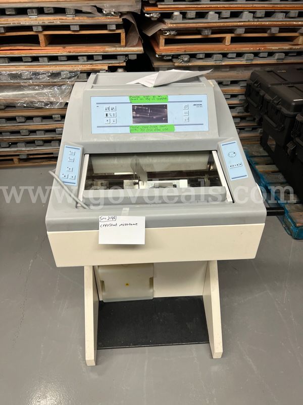 Cryostate Microtome