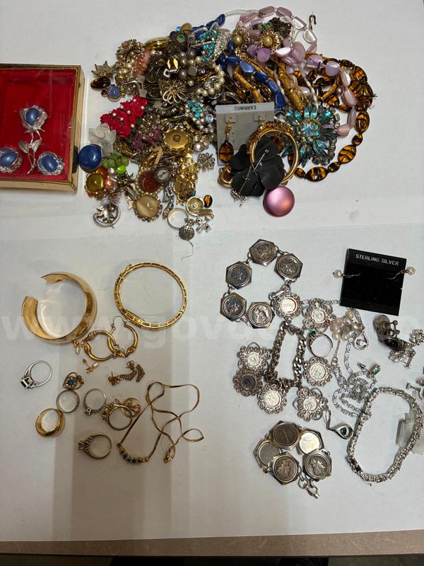 Misc. Gold tone jewelry, silver tone jewelry and costume jewelry.