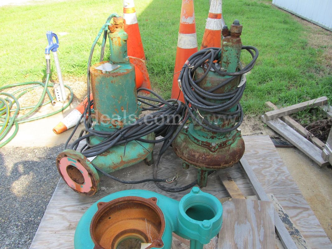 Lot of Two (2) No Clog Hydramatic Submersible Sewer Pumps with Spare Volute