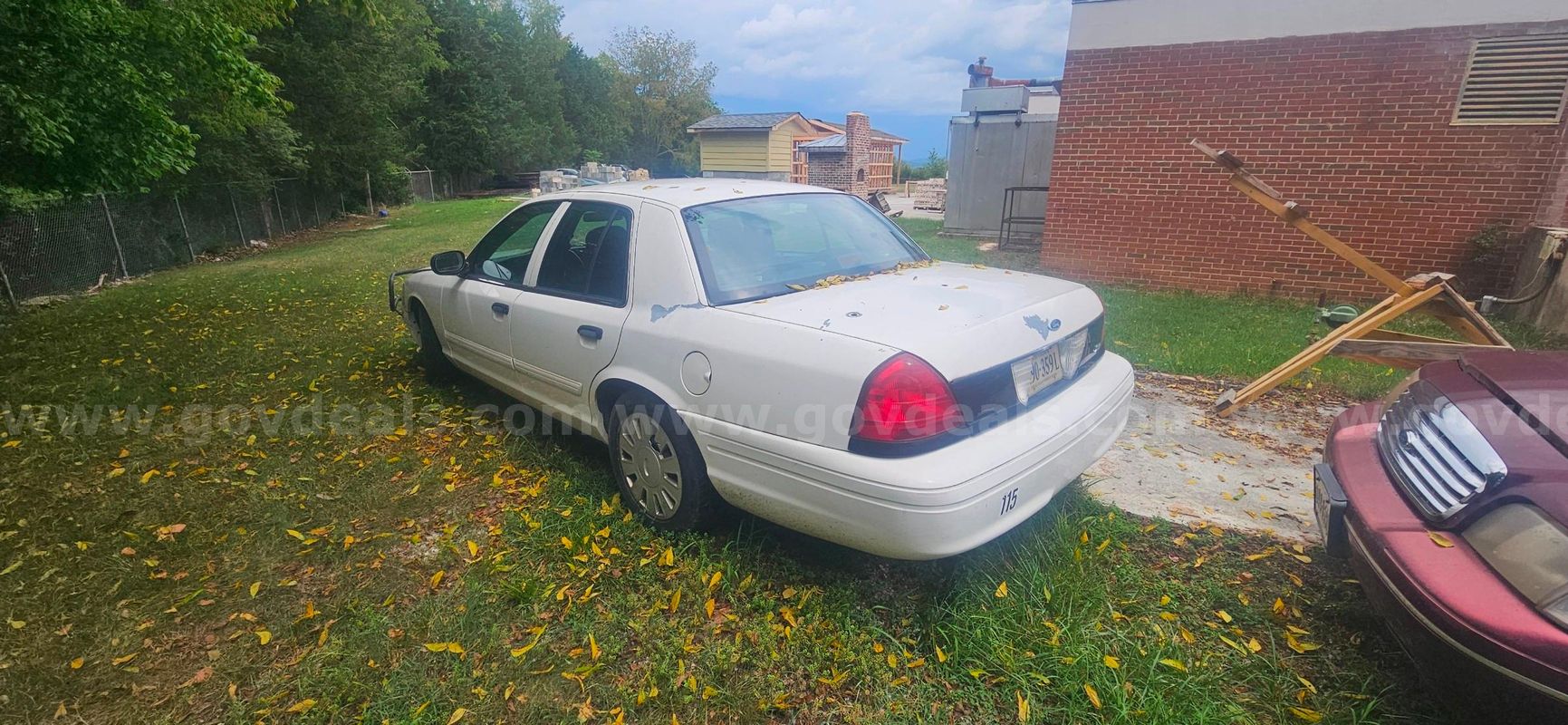 2009 Ford Crown Victoria (Car #0084)