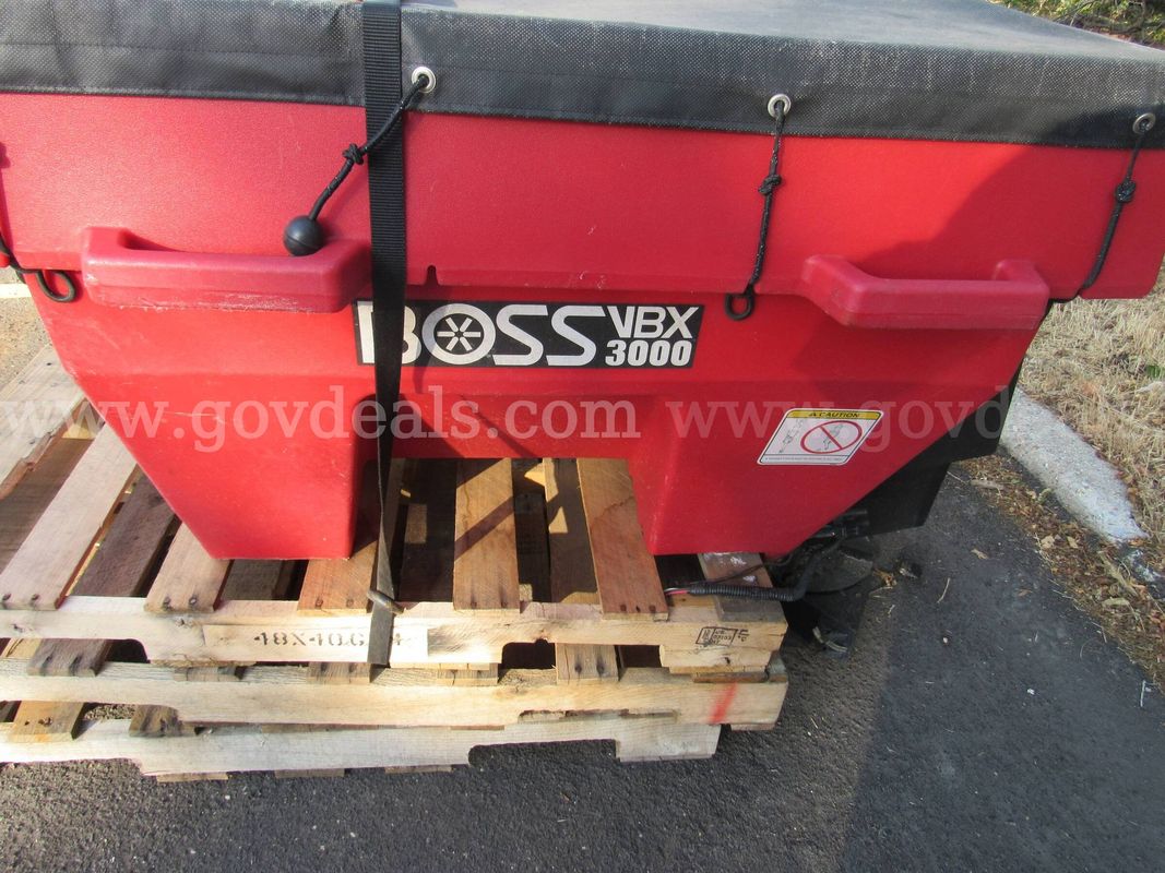 Boss VBX 3000 UTV Bed Salter U3498 * CONDITION UNKNOWN *