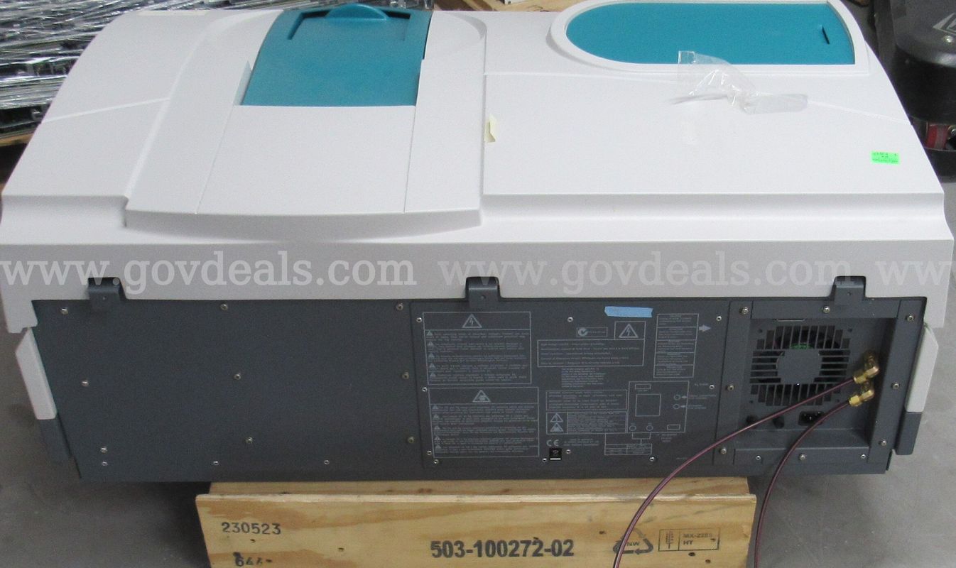 Varian Cary 5000 Spectrophotometer U3531