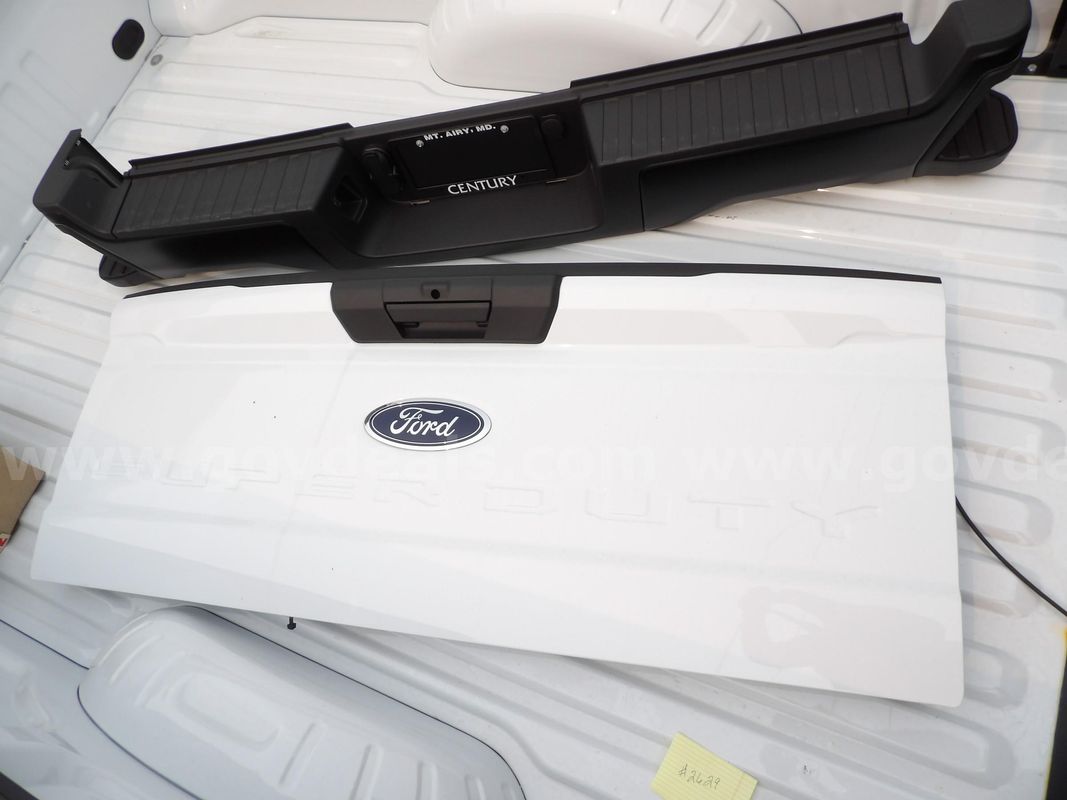 2026 Ford Tailgate and Bumper *NEW*