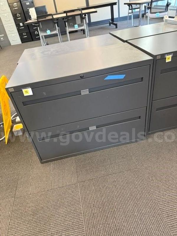 (1) 2 Drawer Lateral File Cabinet