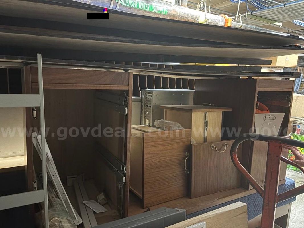 (1) Wooden Desk