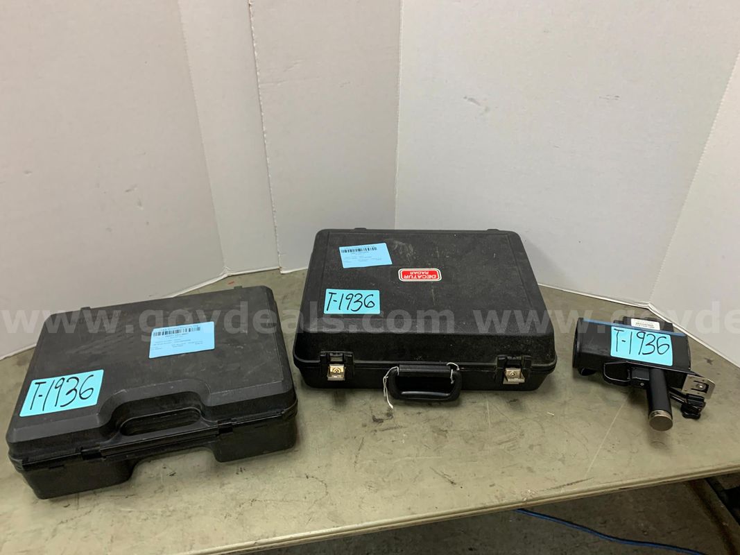Radar Gun & Case (3 pcs)