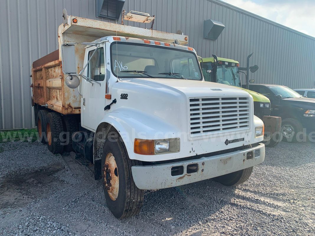 2001 International 4900