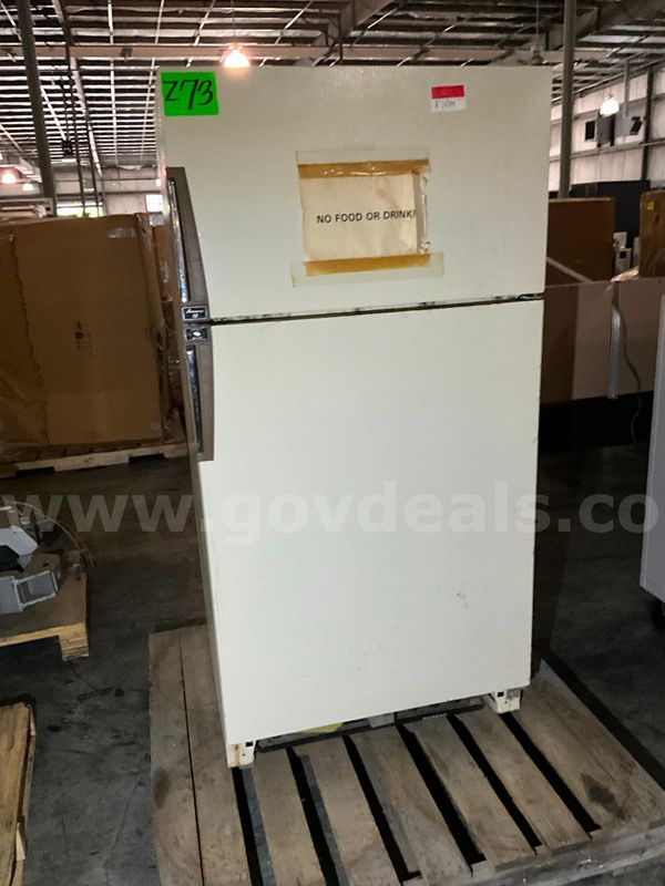 Refrigerator