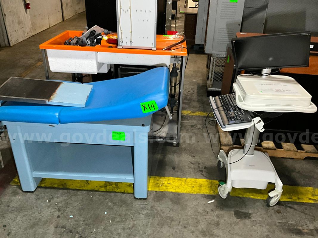 Exam Table & Cart