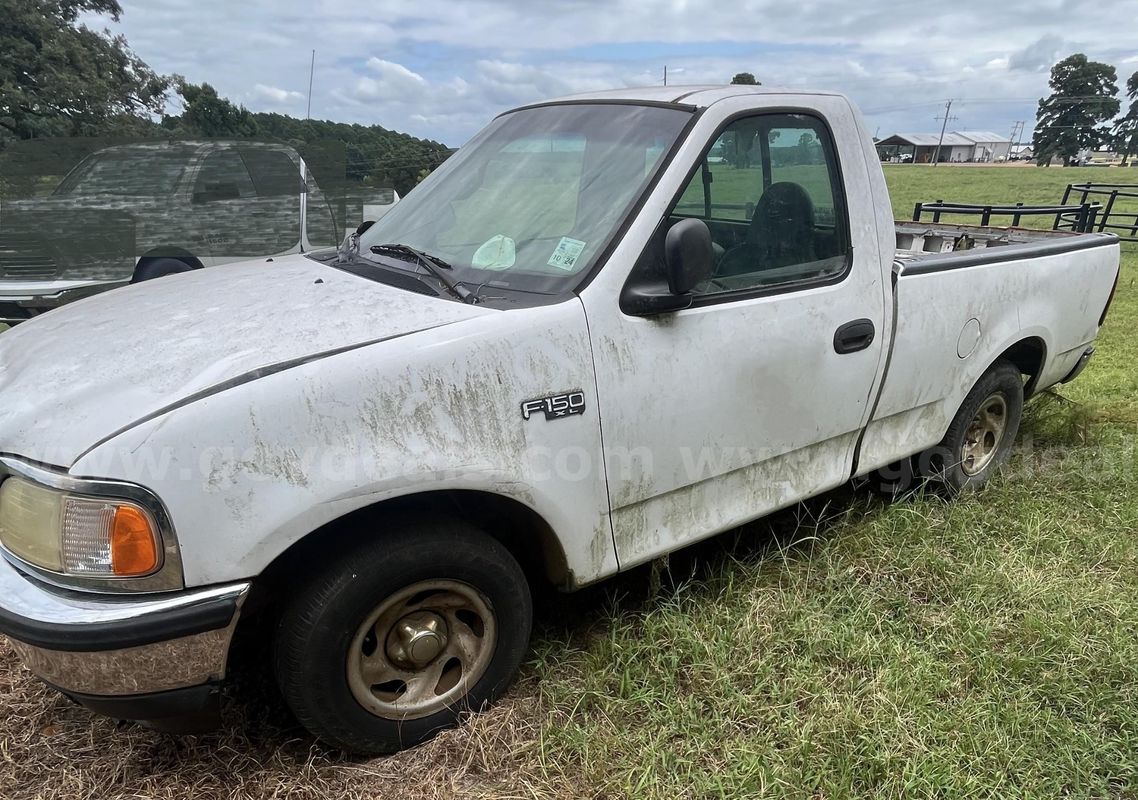 1997 Ford F-150 Reg. Cab Long Bed 2WD