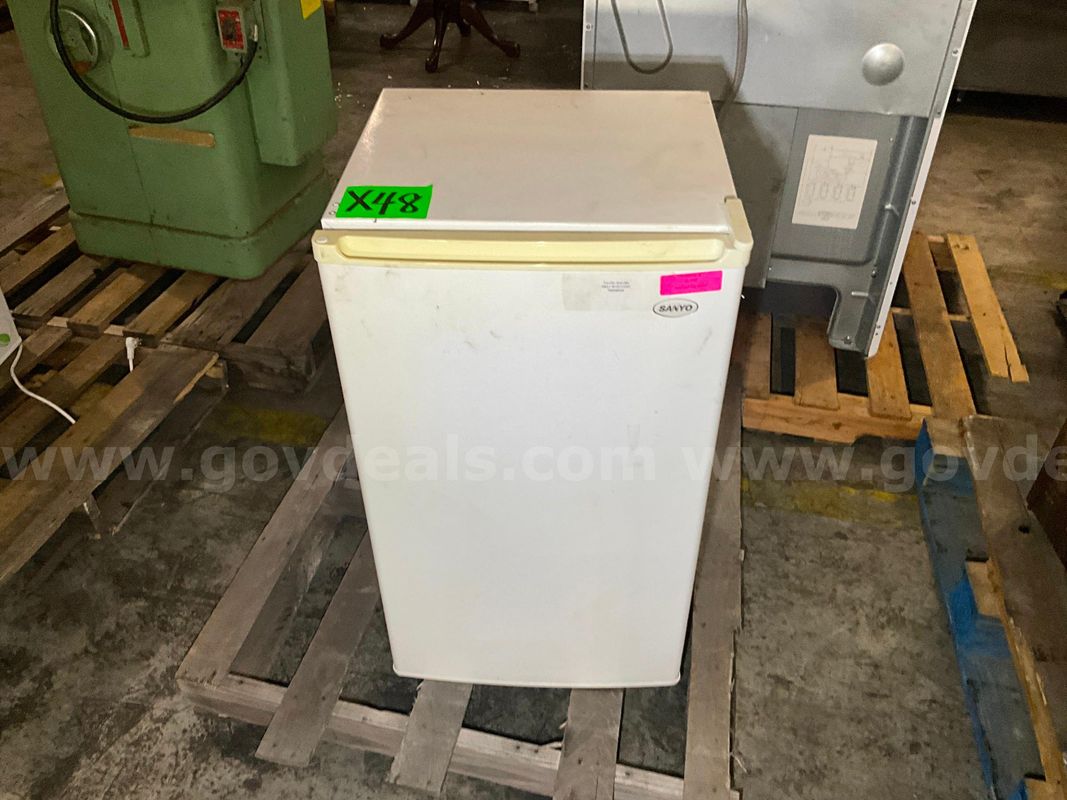 Mini Fridge