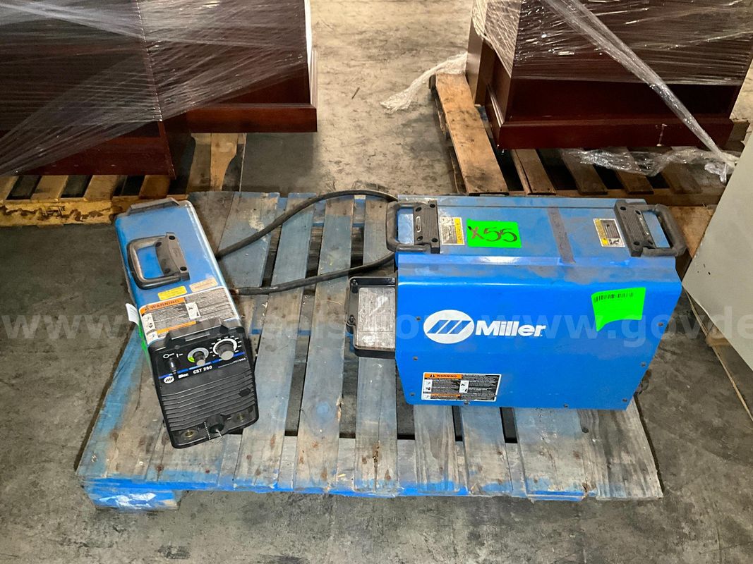 Welding Machines (2 pcs)