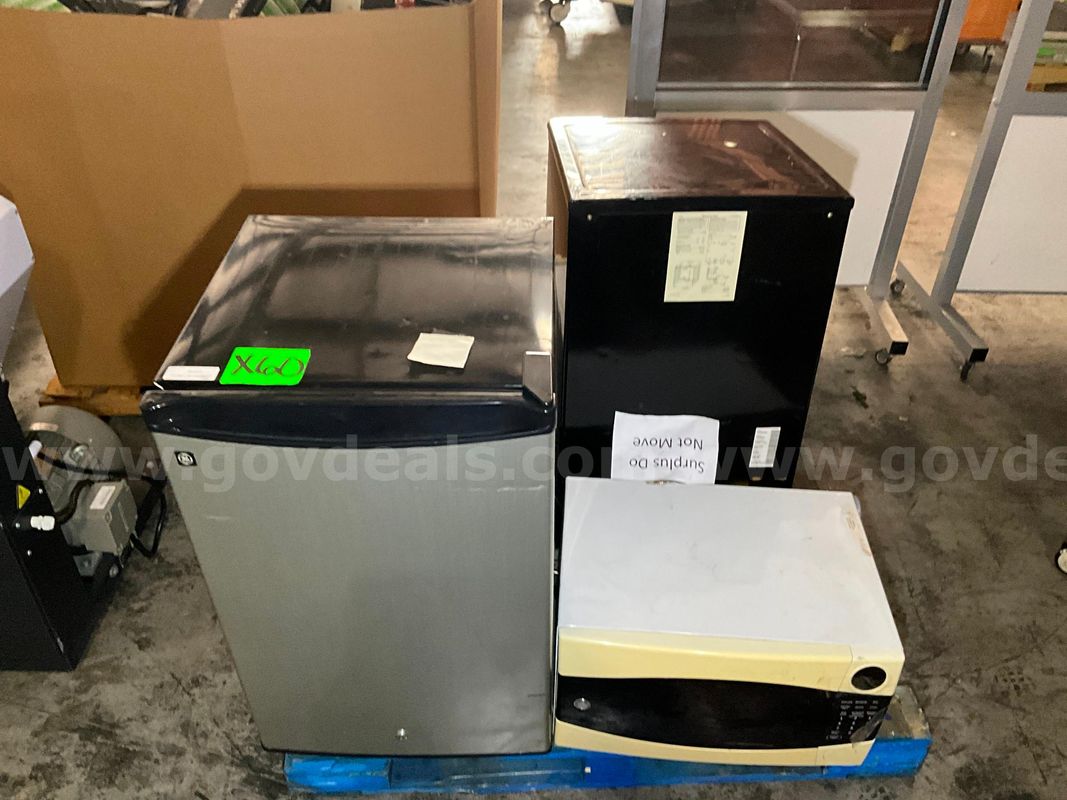 Kitchen Equipment (4 pcs)