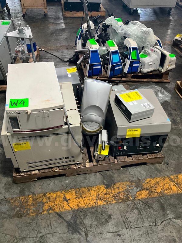 Lab Equipment (10 pcs)