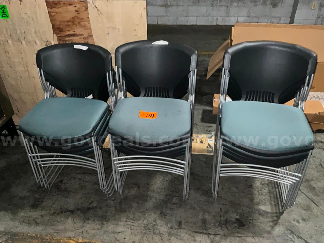 Chairs (14 pcs)