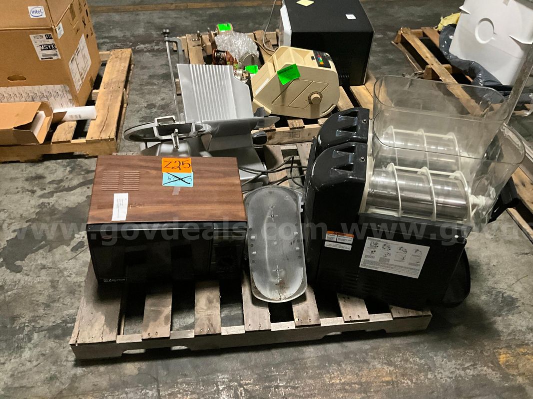 Kitchen Equipment (3 pcs)