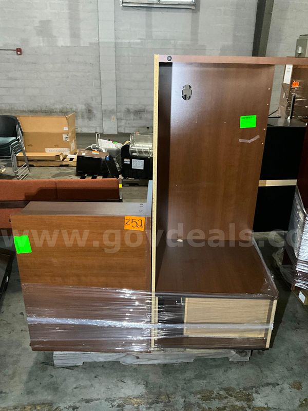 Desk (2 pcs)