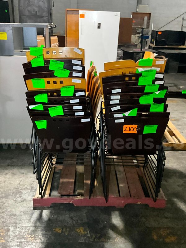 Chairs (34 pcs)