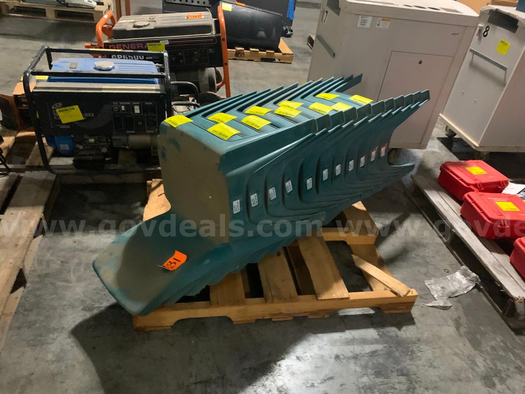 Chairs, Green (11 pcs)
