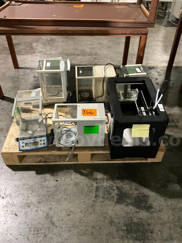 Lab Equipment (6 pcs)