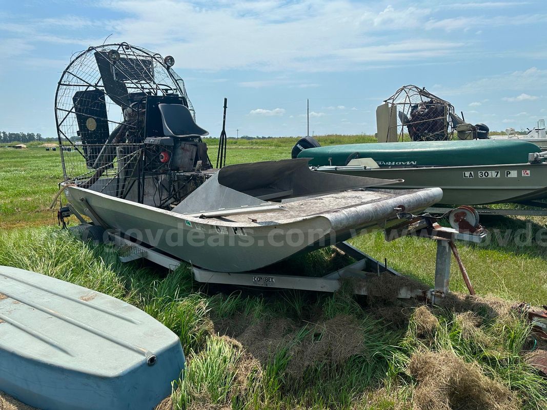 Combee Airboat and Trailer