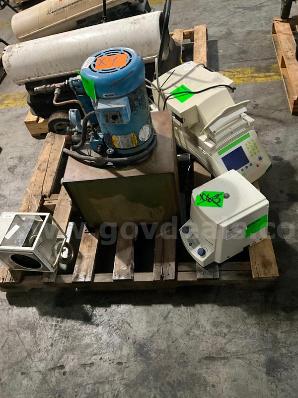Industrial Equipment (4 pcs)