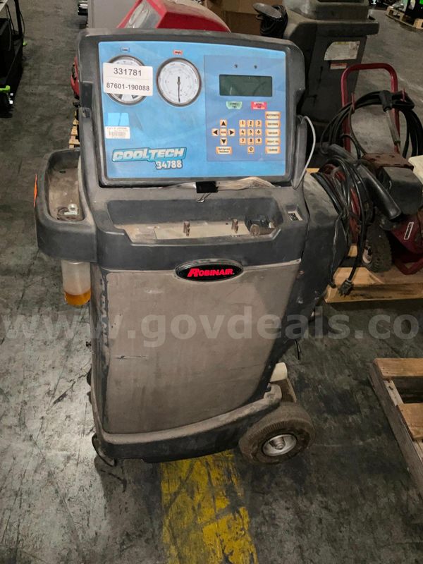 A/C Recycling Machine