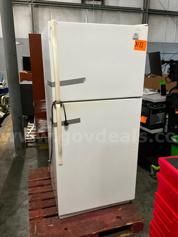 Refrigerator