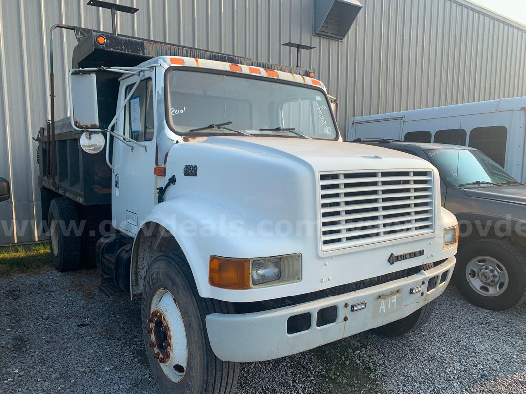 2001 International 4700