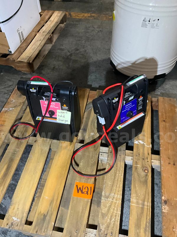 Battery Equipment (2 pcs)