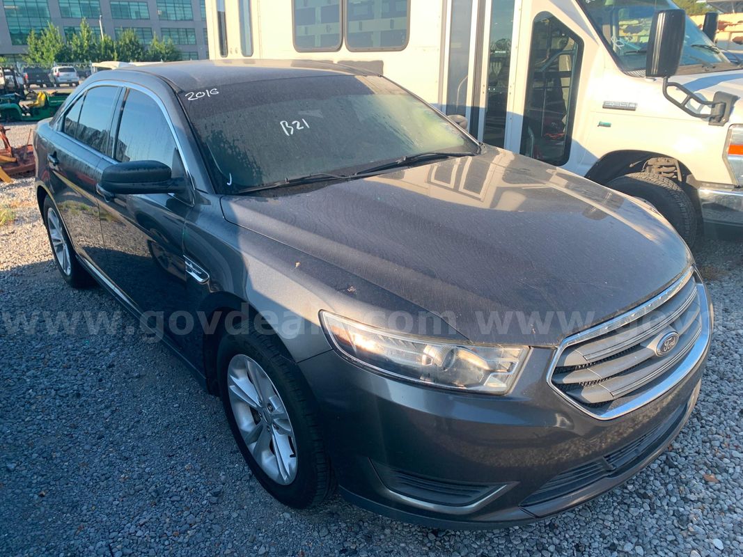 2016 Ford Taurus