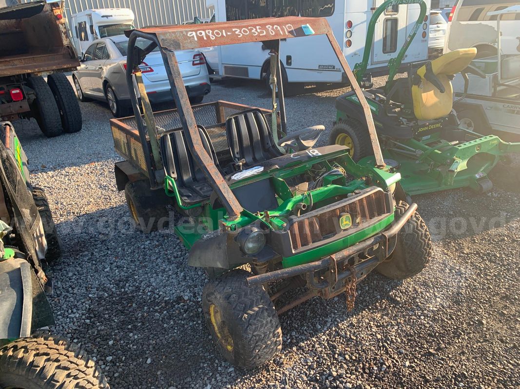 John Deere Motorized Cart