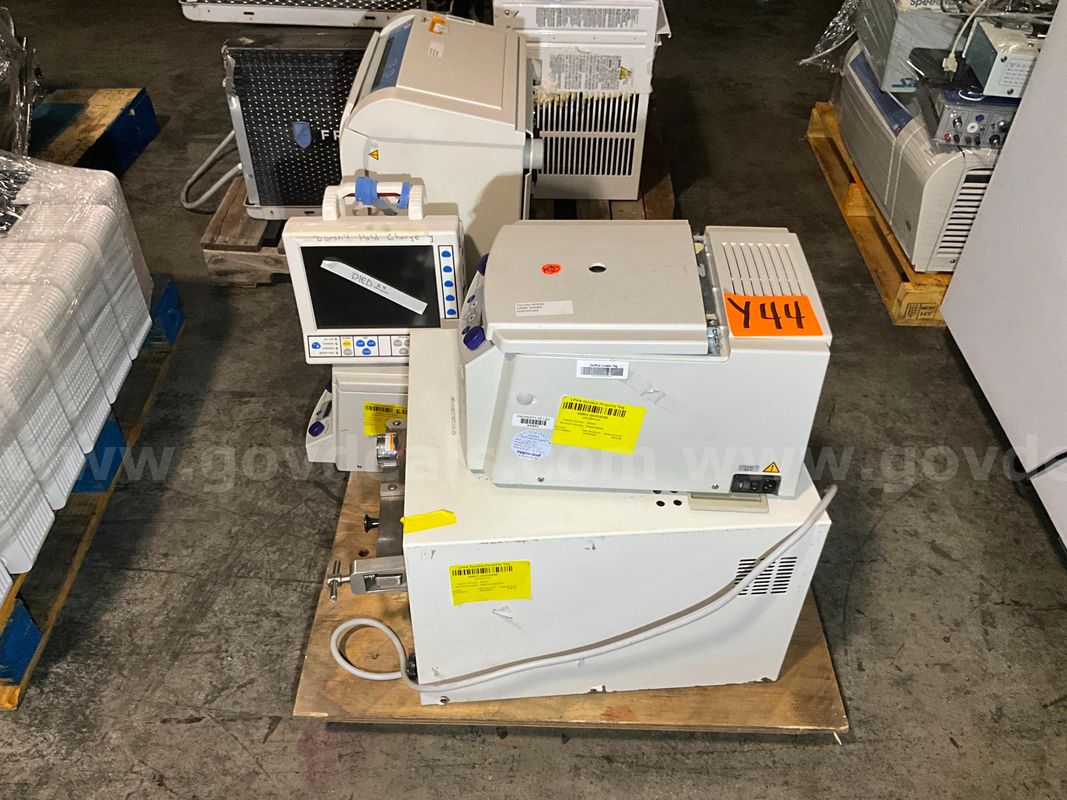 Medical Lab Equipment (7 pcs)