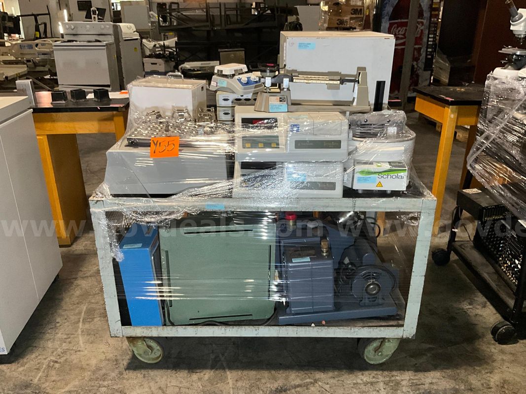Lab Equipment (11 pcs)