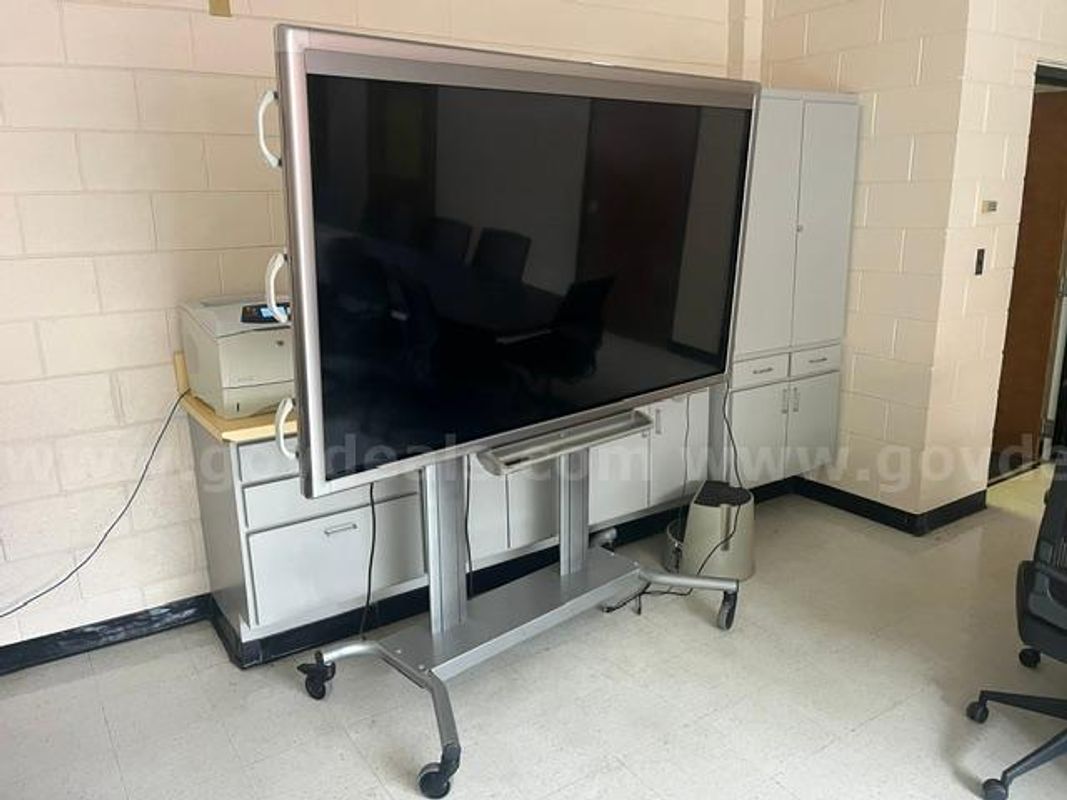Sharp AQUOS BOARD PN-L802B 80" Commercial Display / Monitor (Requires External Input)