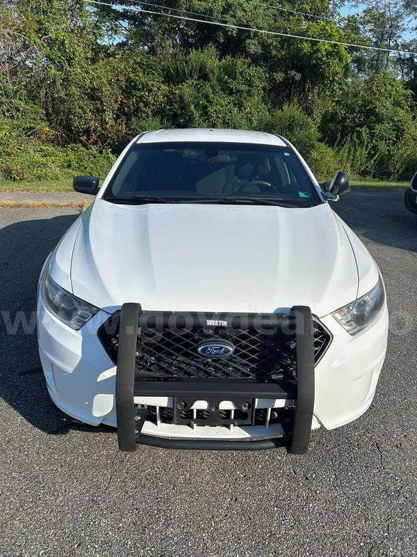 2015 Ford Taurus