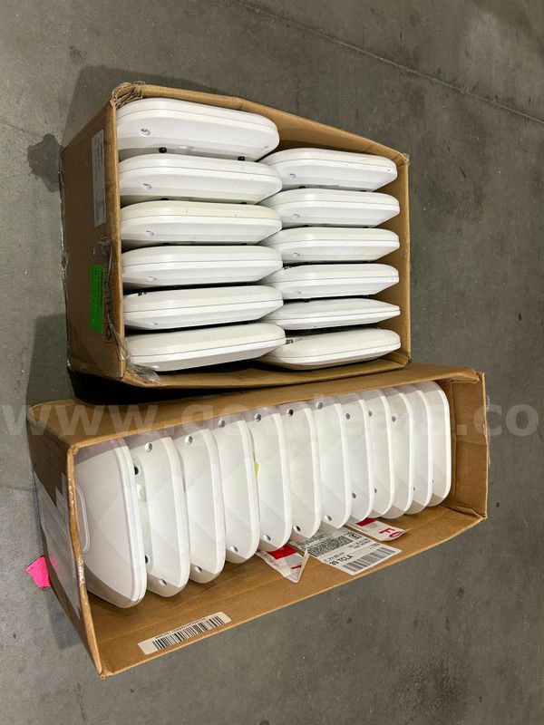 Various Cisco Aironets