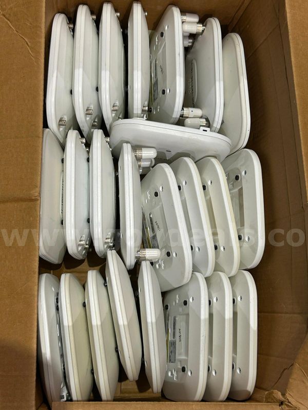 Various Cisco Aironets