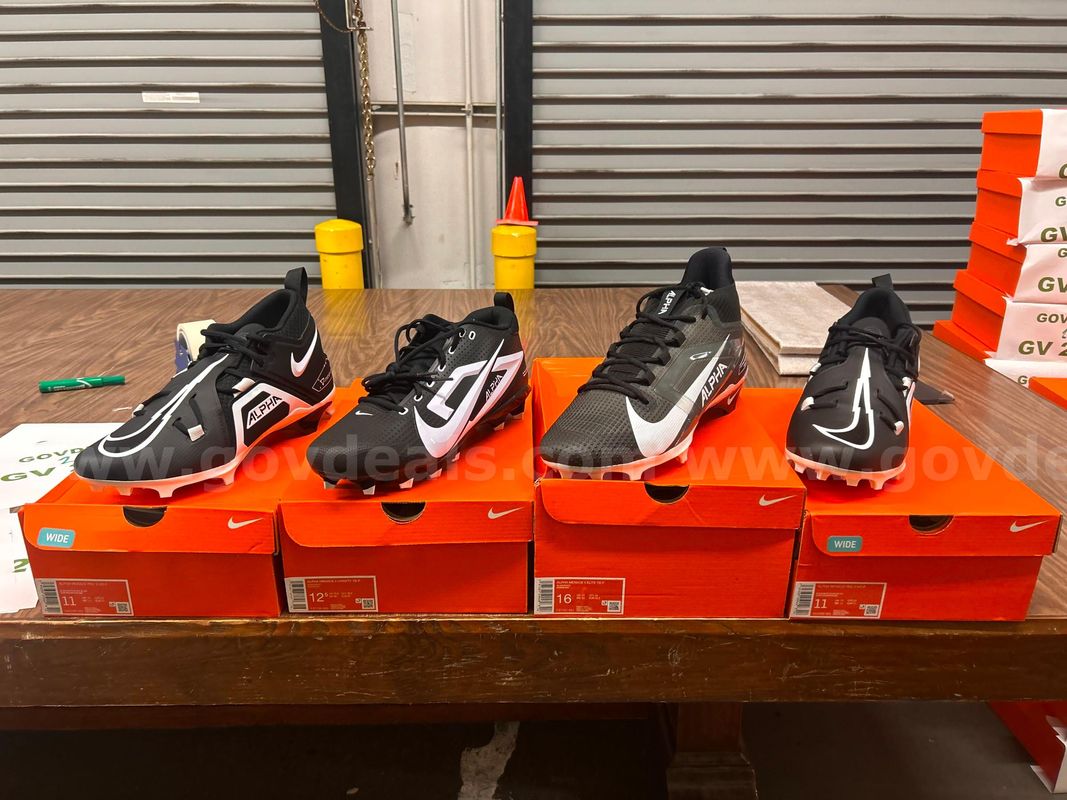 Nike Football Cleats *PIM Dock*