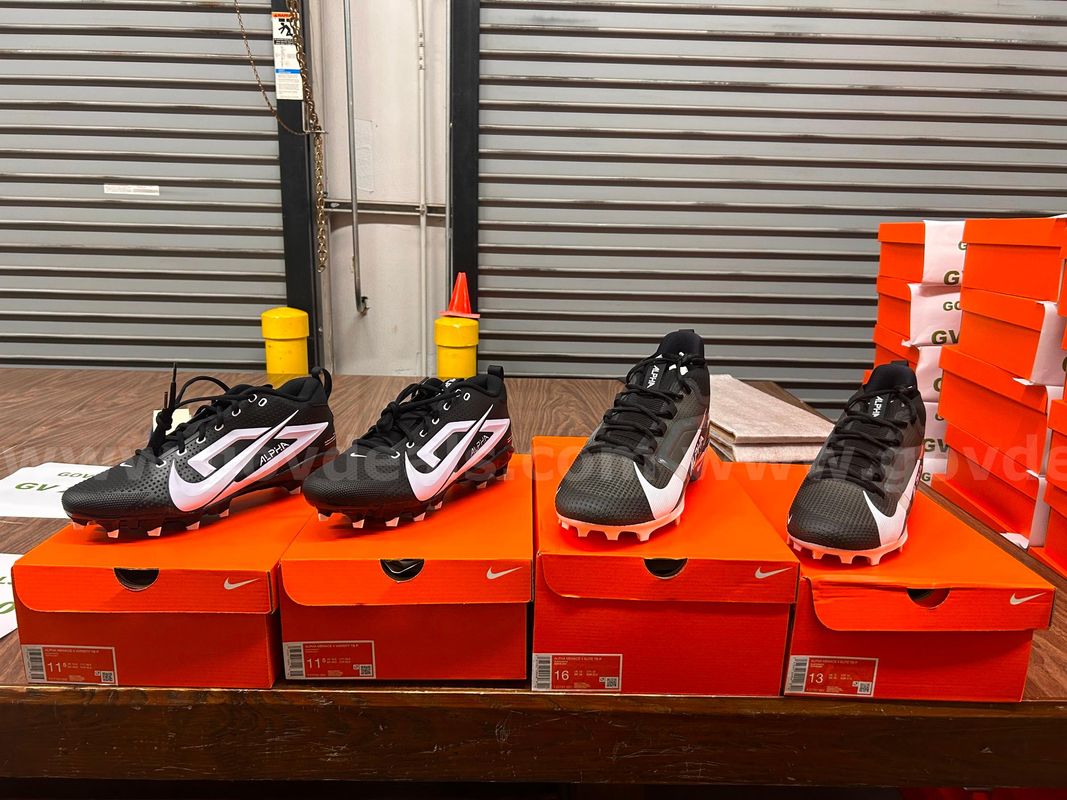 Nike Football Cleats *PIM Dock*