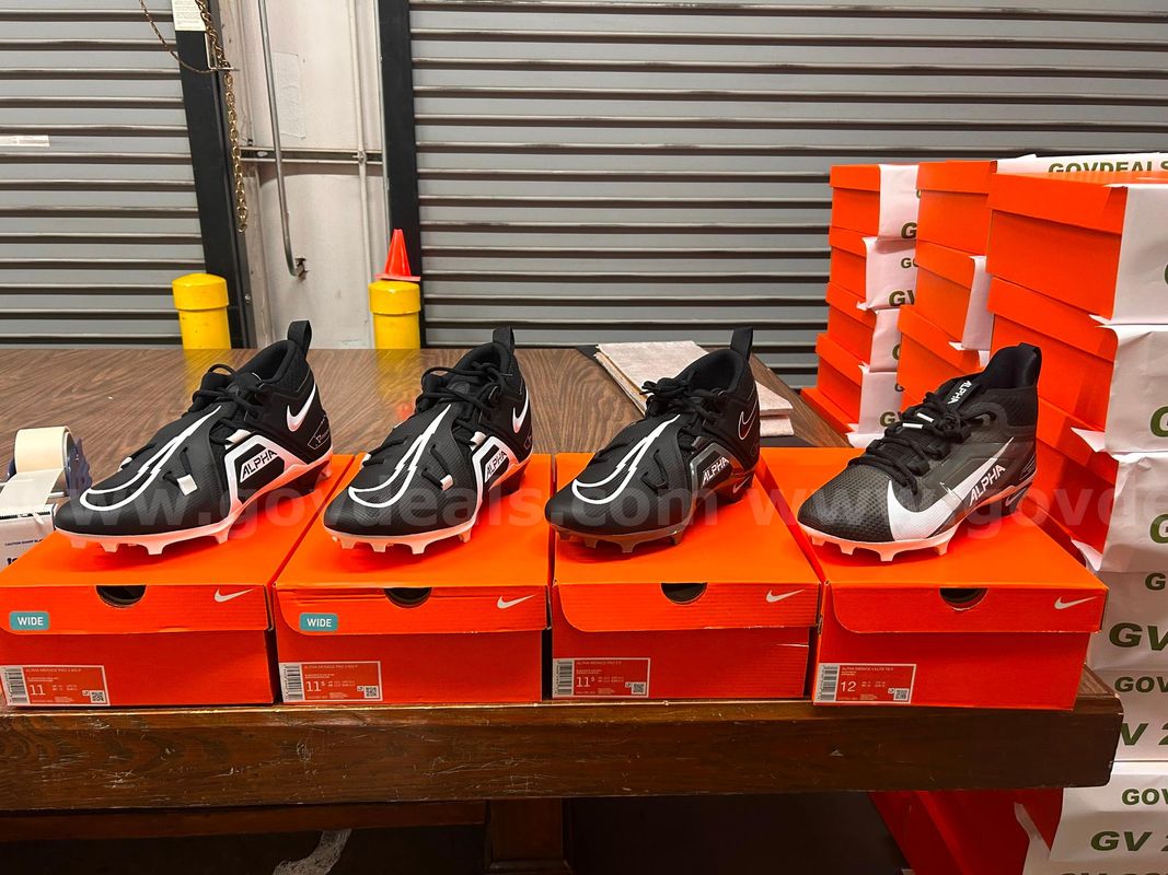 Nike Football Cleats *PIM Dock*