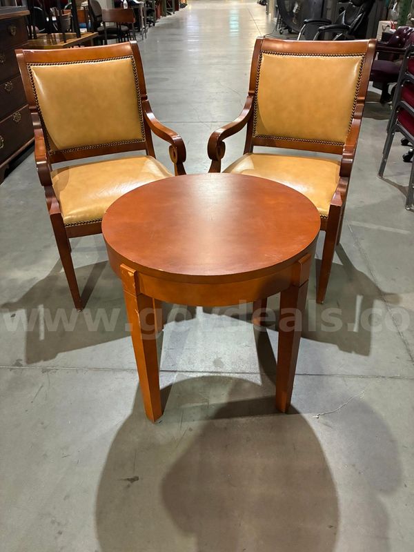 Table & Chairs