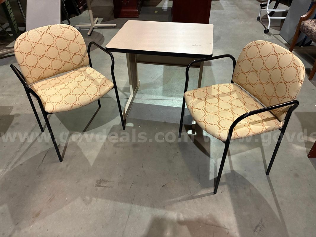 Desk & Chairs