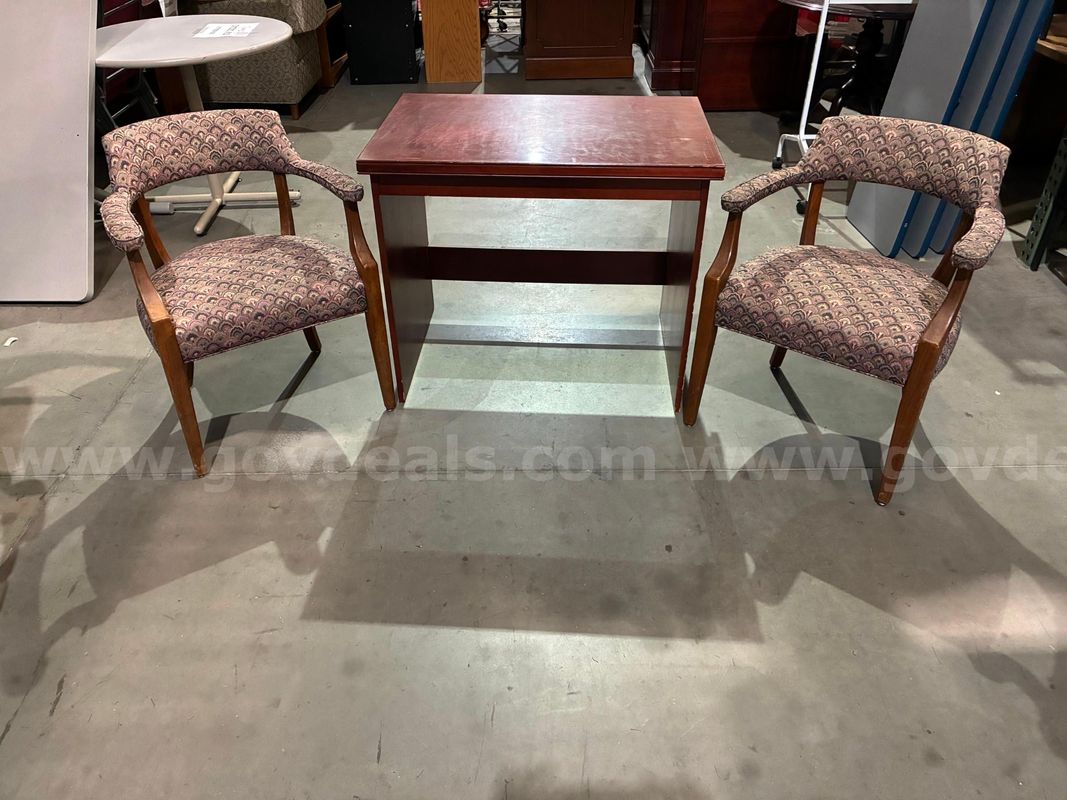 Desk & Chairs