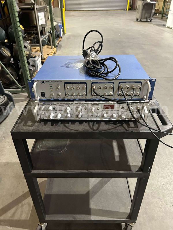 Low Noise Data Acquisition System
