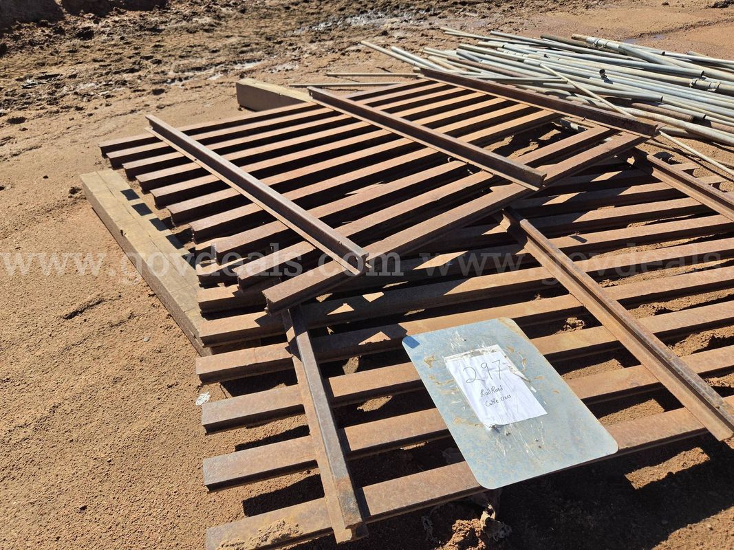 (1) Set of Rail Road