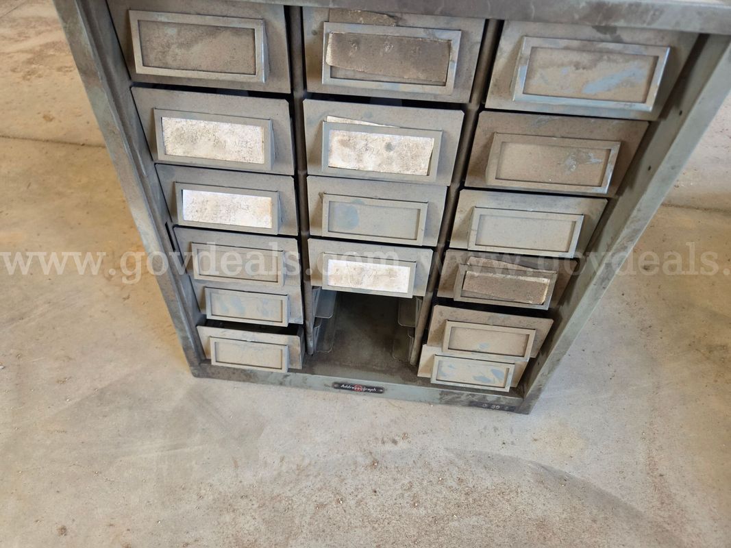 18 Drawer Small Cabinet