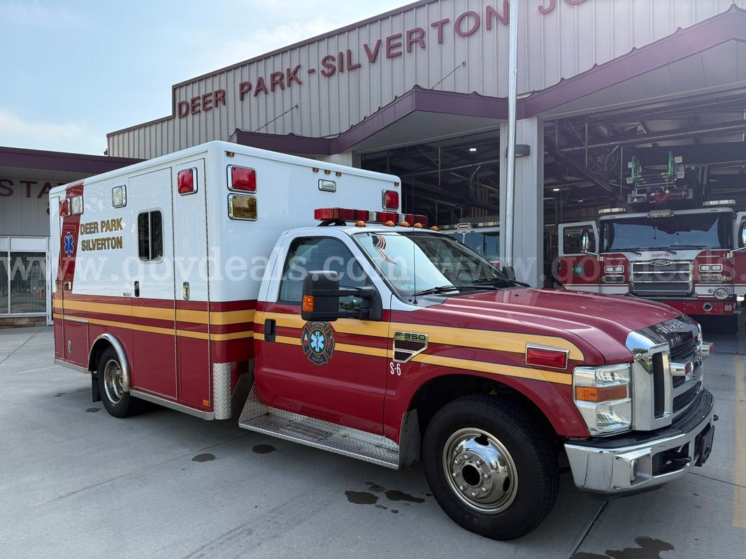 2008 Ford F-350 SD/Horton Patient Module Ambulance - Type 1