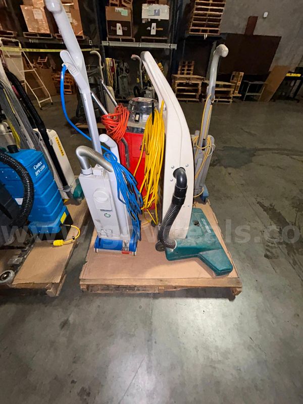 Vacuum Cleaners - Lot 1